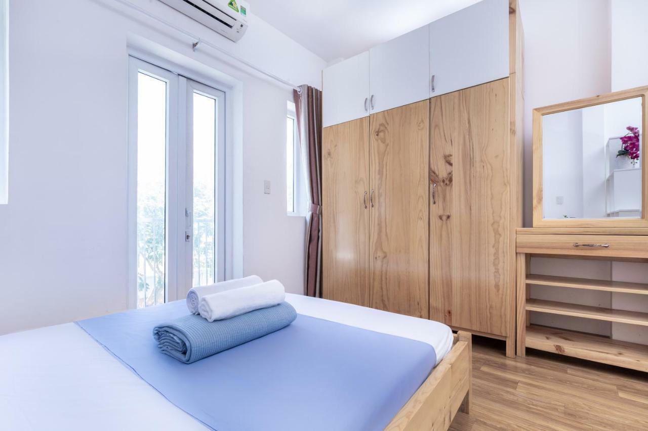 Cozrum Homes Truong Dinh Хошимин Екстериор снимка