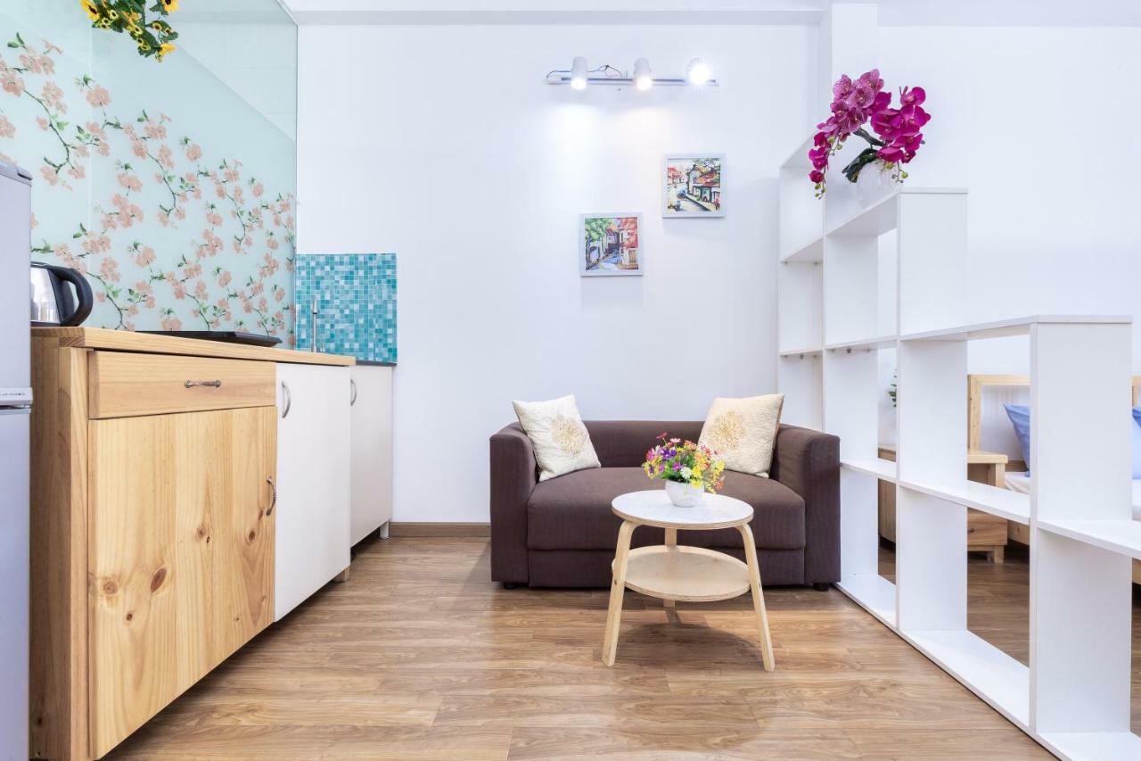 Cozrum Homes Truong Dinh Хошимин Екстериор снимка