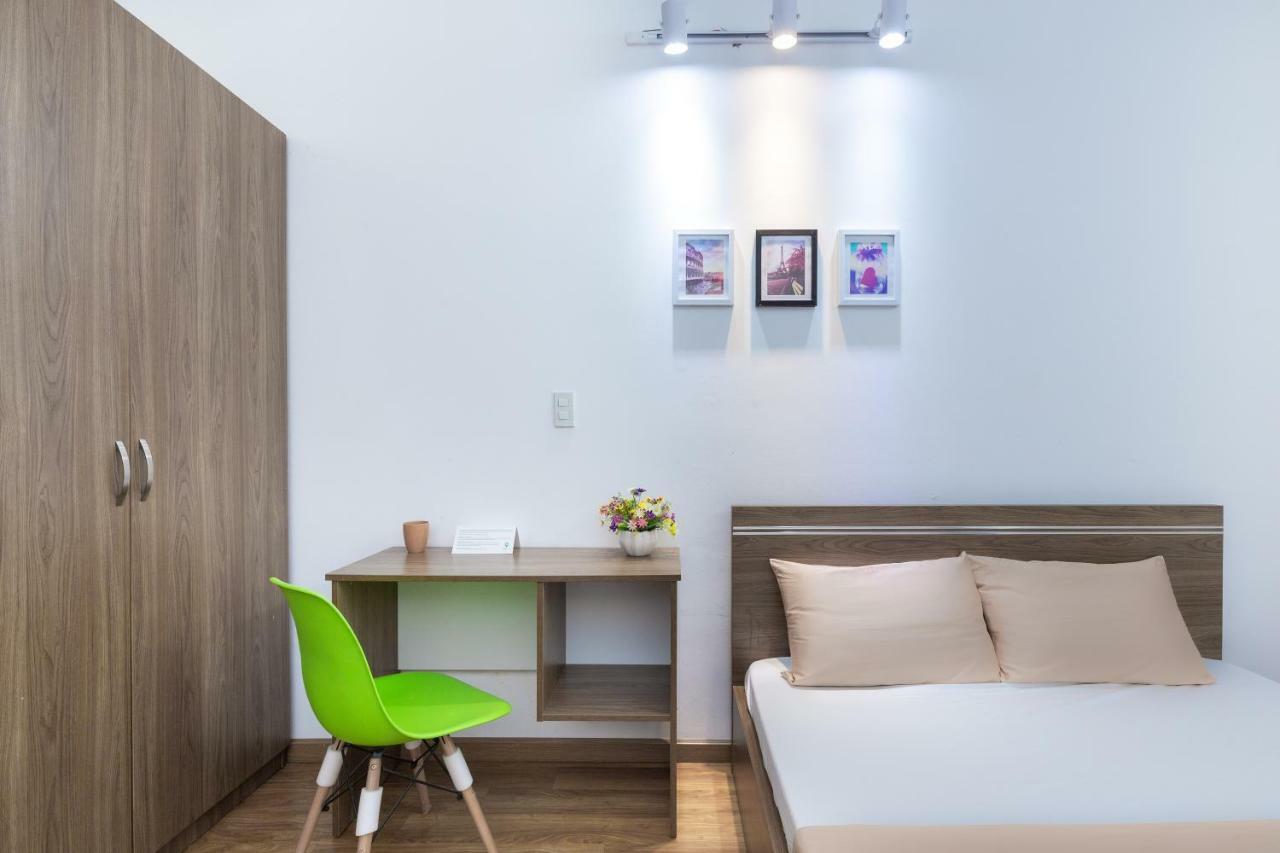 Cozrum Homes Truong Dinh Хошимин Екстериор снимка