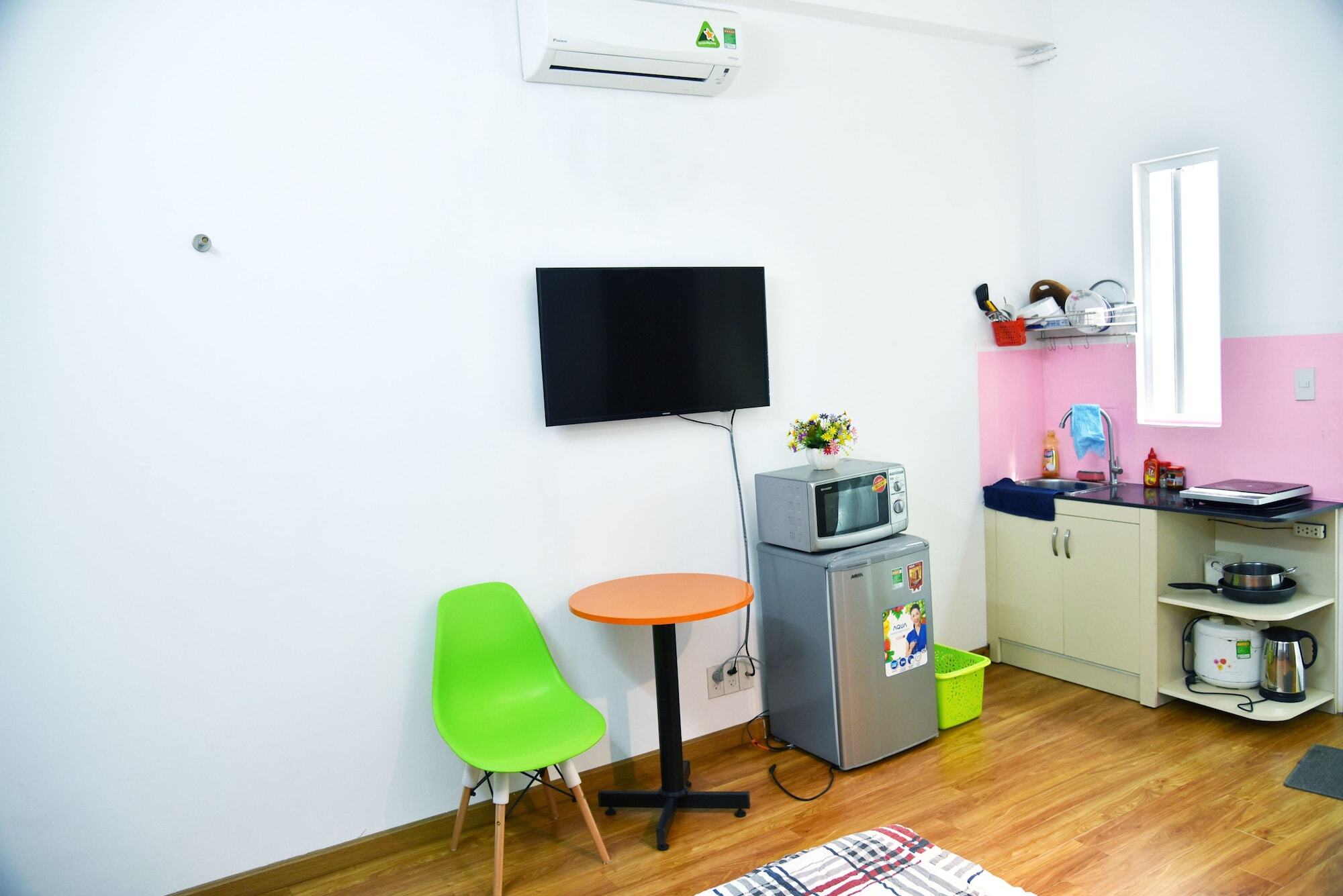 Cozrum Homes Truong Dinh Хошимин Екстериор снимка