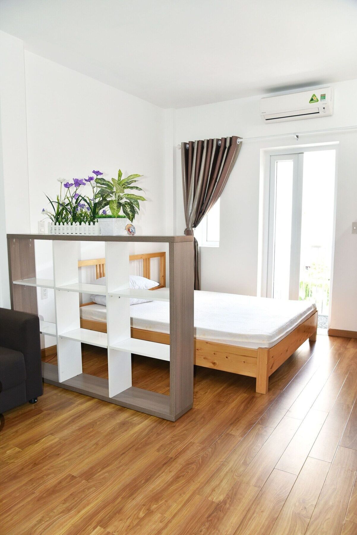 Cozrum Homes Truong Dinh Хошимин Екстериор снимка